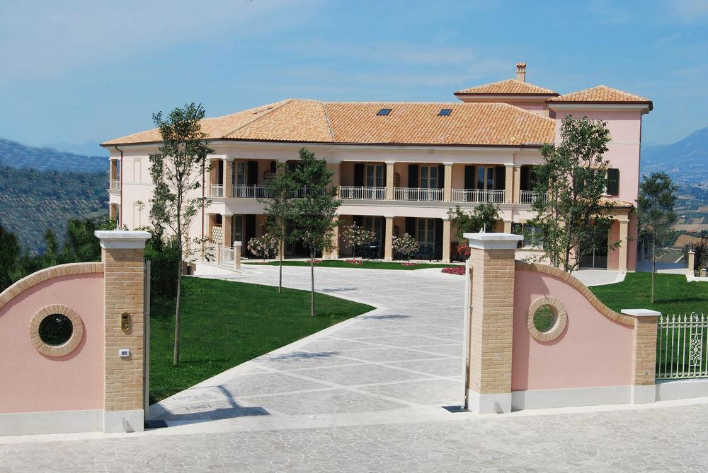 Incantea Resort Tortoreto Exterior foto
